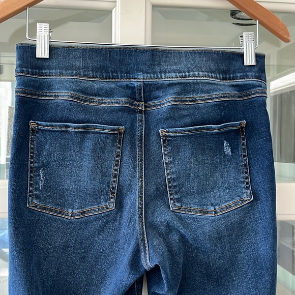 SPANX Distressed Ankle Skinny Jeans Medium Wash Size Medium - Picture 10 of 14